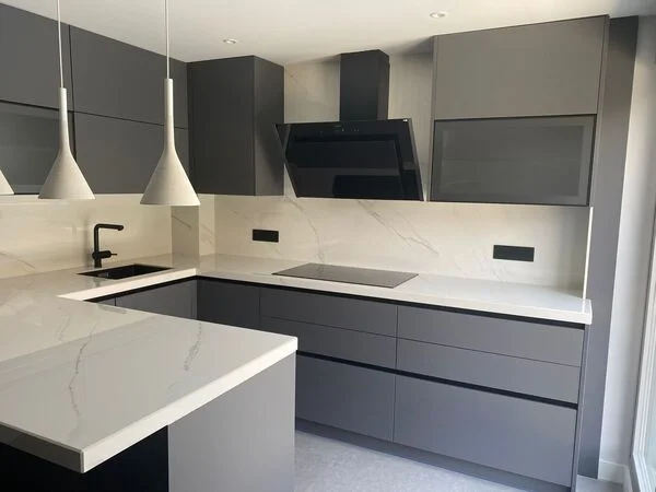 Servicio de Diseño e instalación de cocinas espacios para vivir